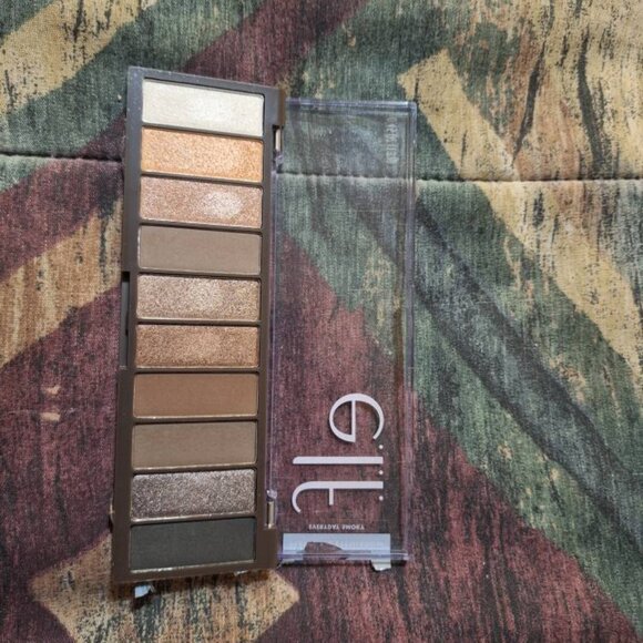โจ E.L.F Cosmetics โ Perfect 10 Eyeshadow Bundle (5 Palettes!) New & Swatched โจ - Picture 4 of 9